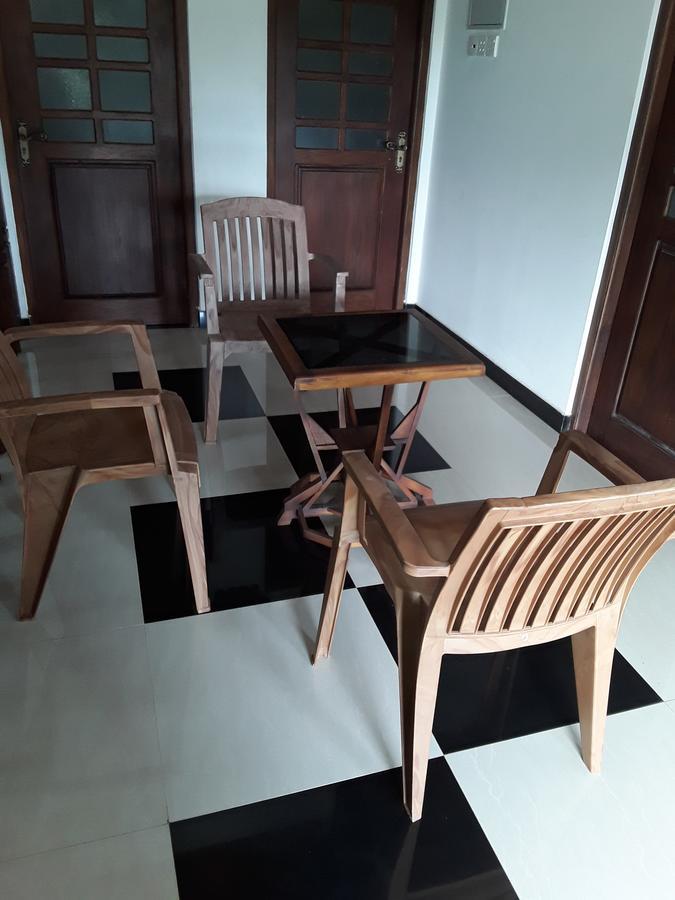 Darshani Hikka Villa Hikkaduwa Exterior photo